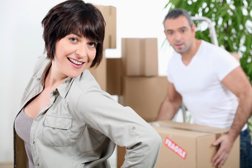 Careful packing and loading for a flat move in Twickenham
